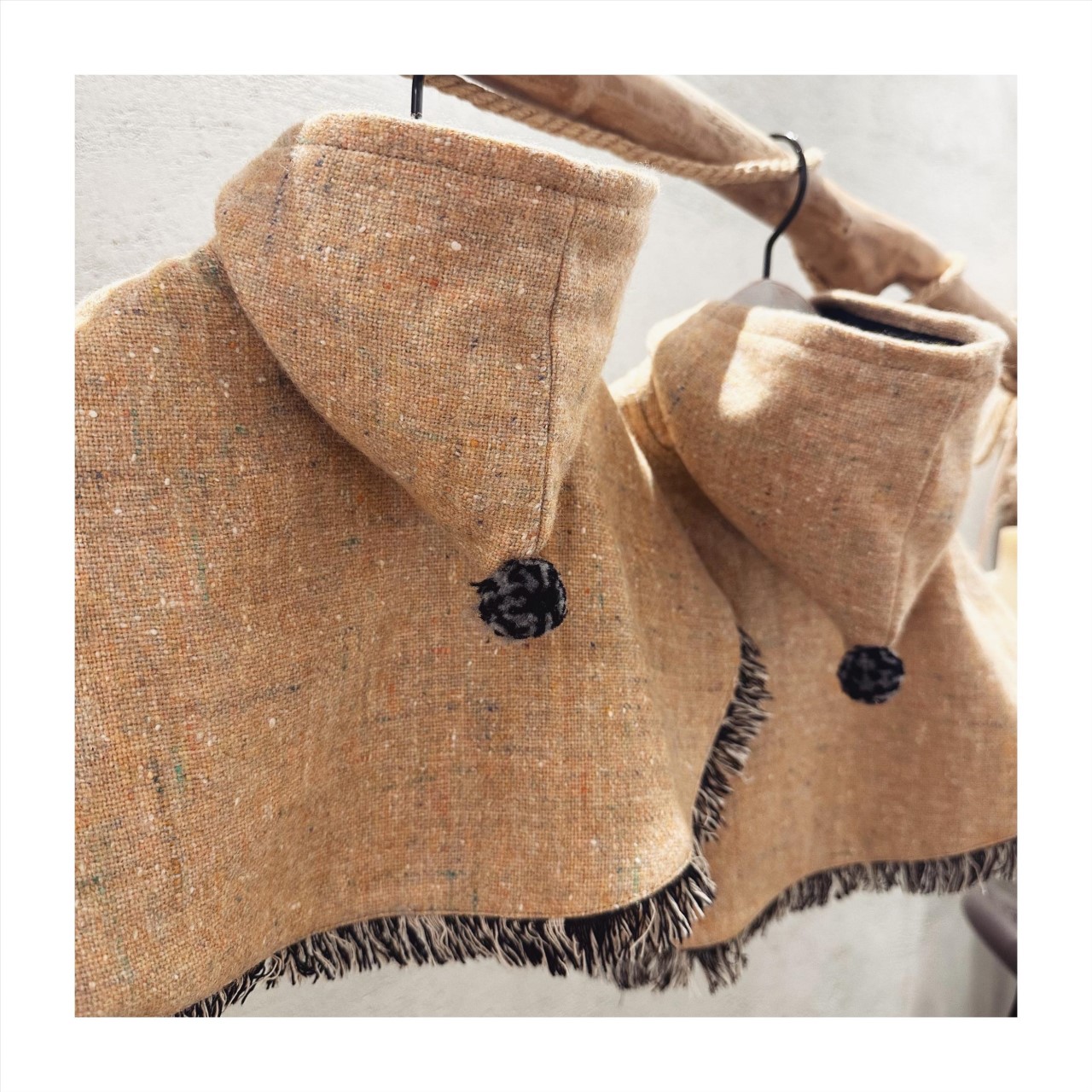 Mixed color woolen noble cloak   |      混色毛呢披風