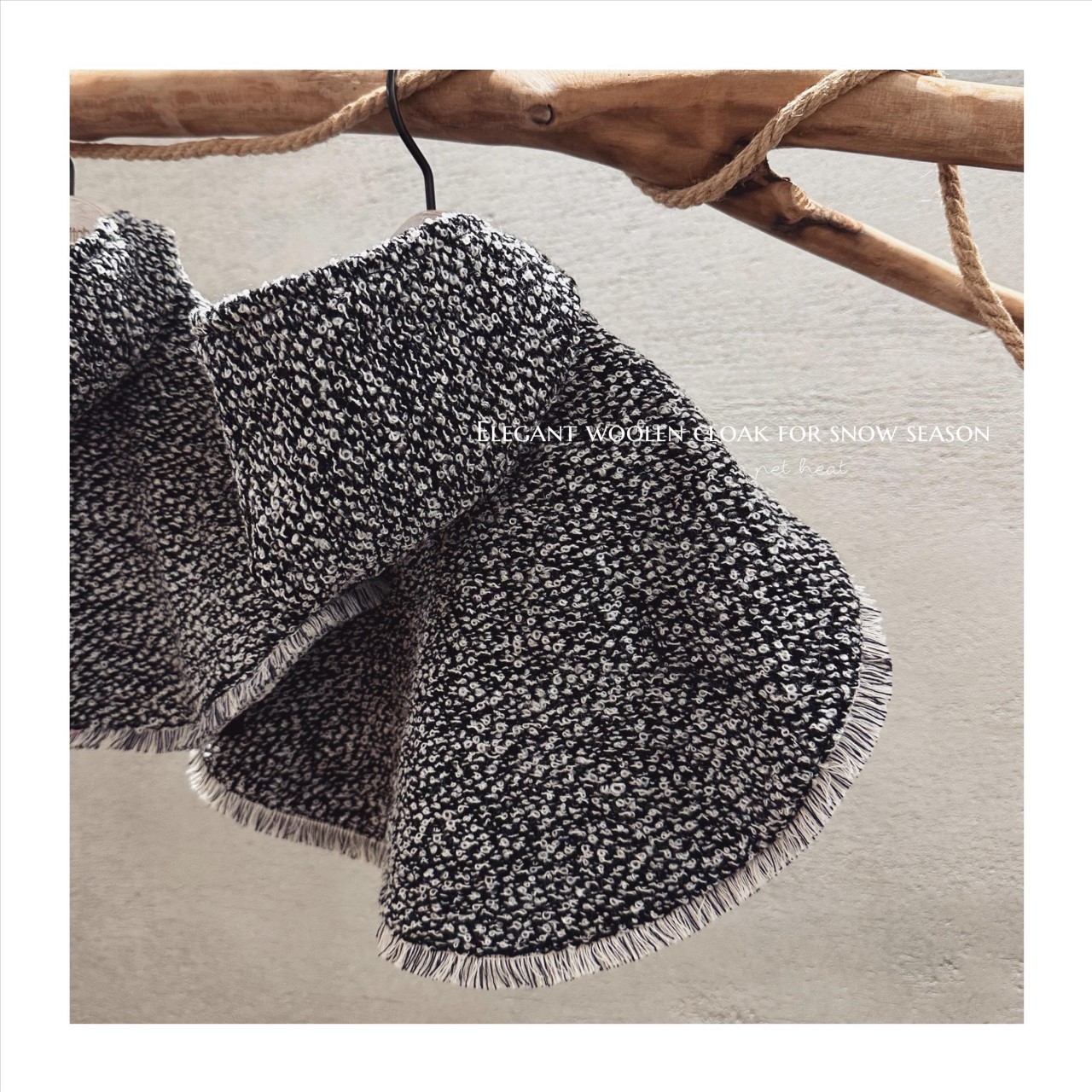 Elegant cloak for snow season   ｜  雪季的優雅毛呢披風