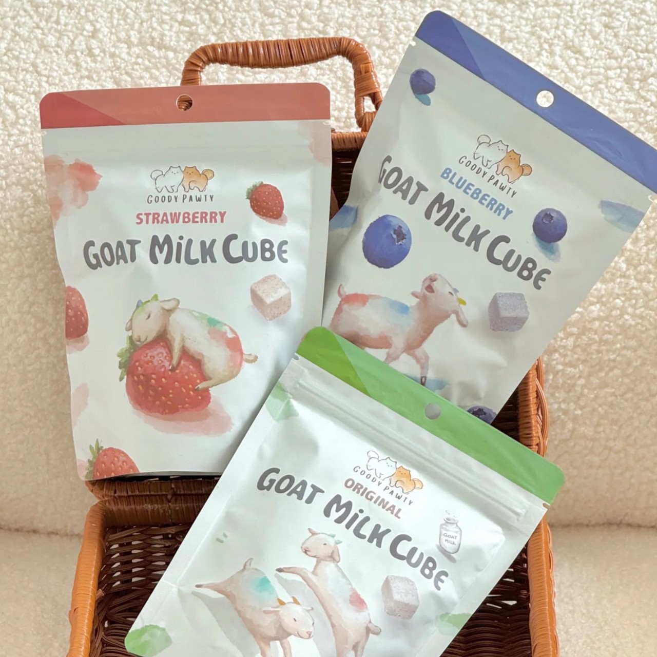 冷凍乾燥 藍莓羊奶凍 Blueberry Goat Milk Cube