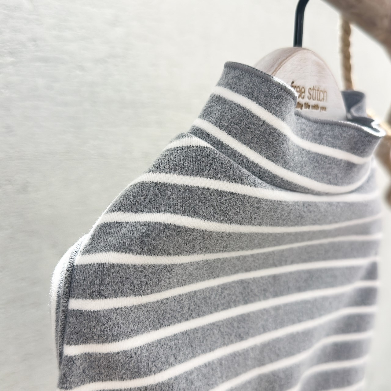SALE |  灰白磨毛條紋拼接洋裝 XL ／ XXL