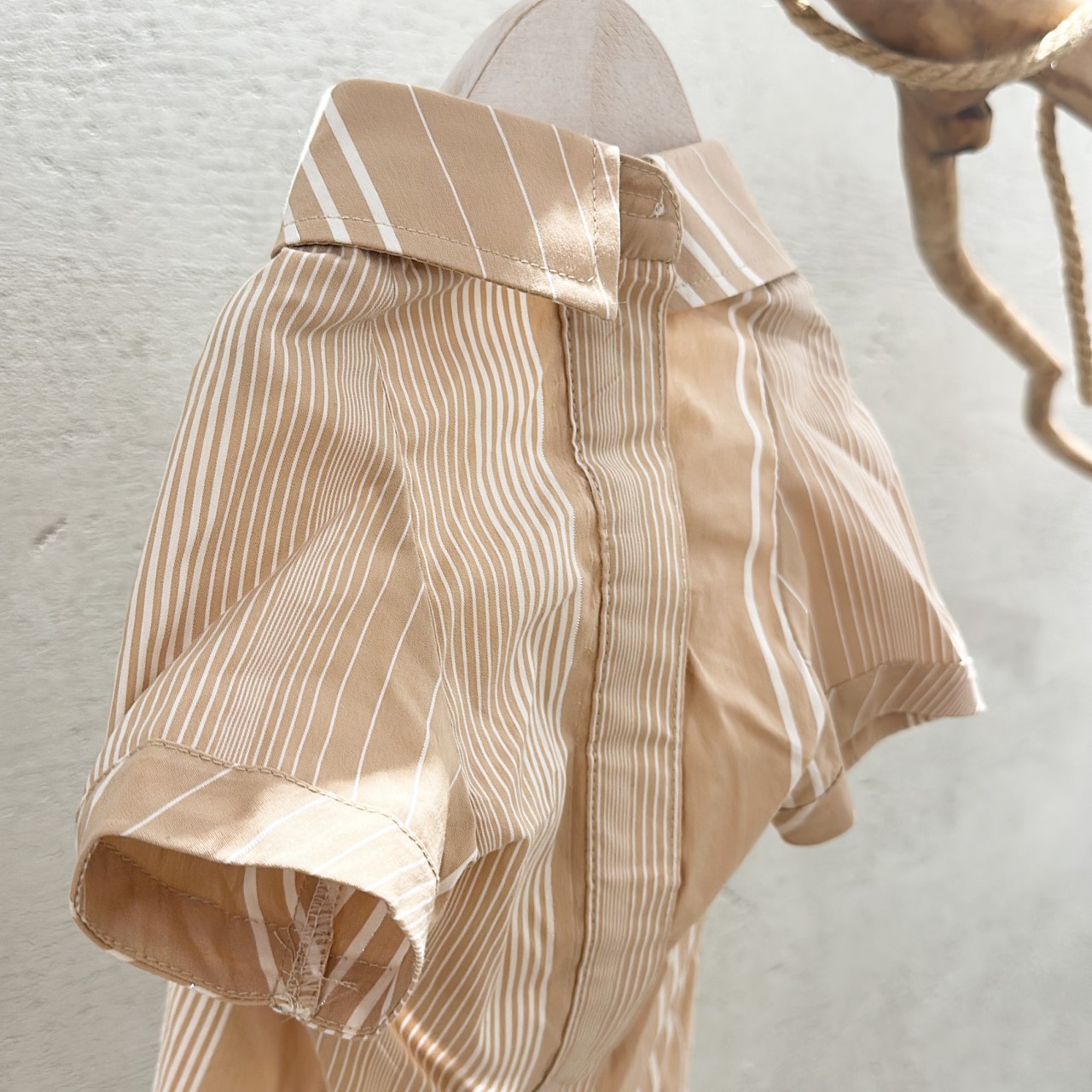 SALE |  杏色直條紋棉料襯衫 XL