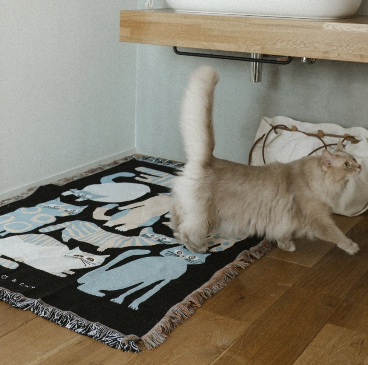 Multi Blanket “nekomoyou” 坪井香保里 藝術毯