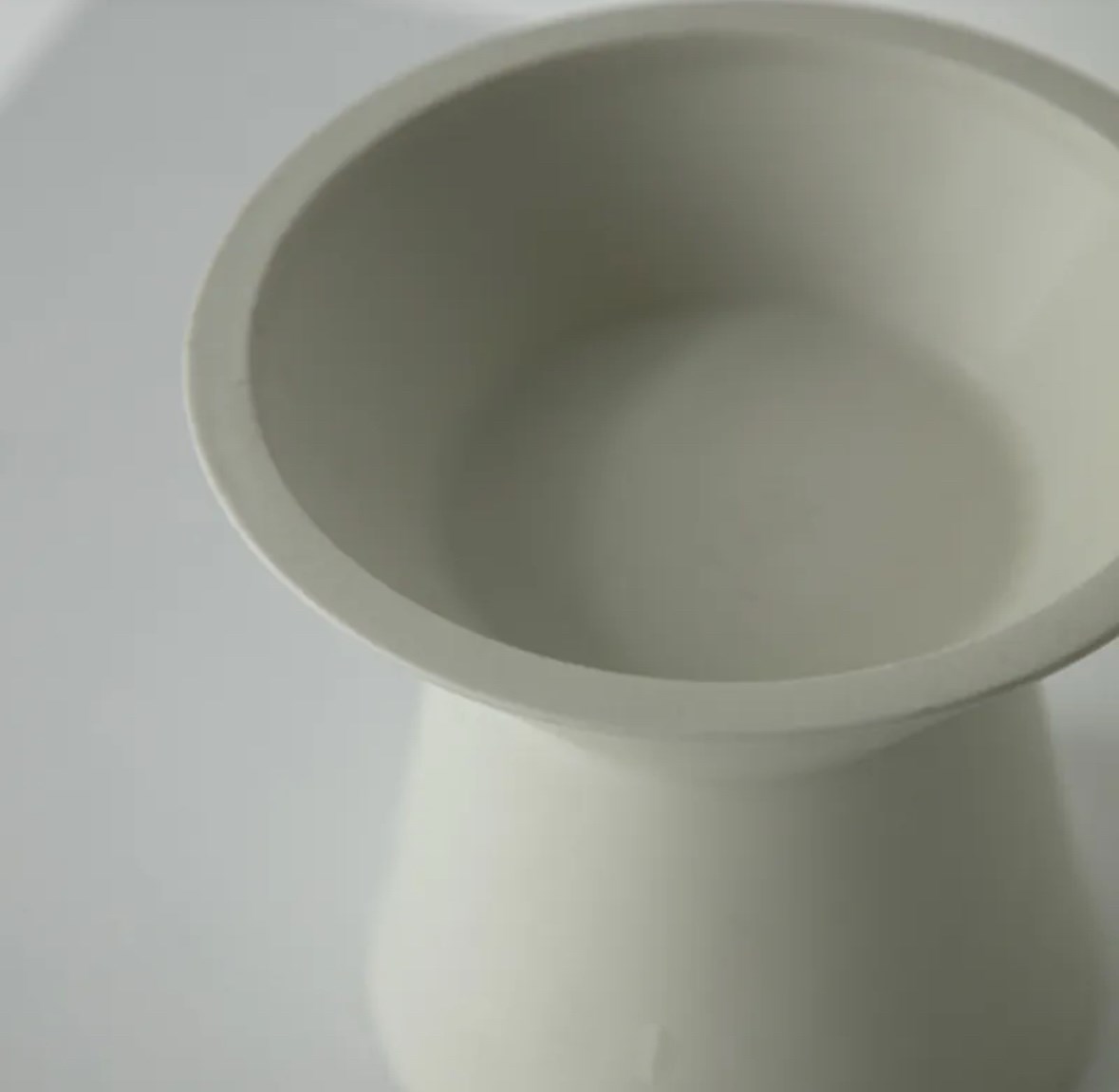 日本CHALICE 精緻毛孩碗 絹 -kinu-